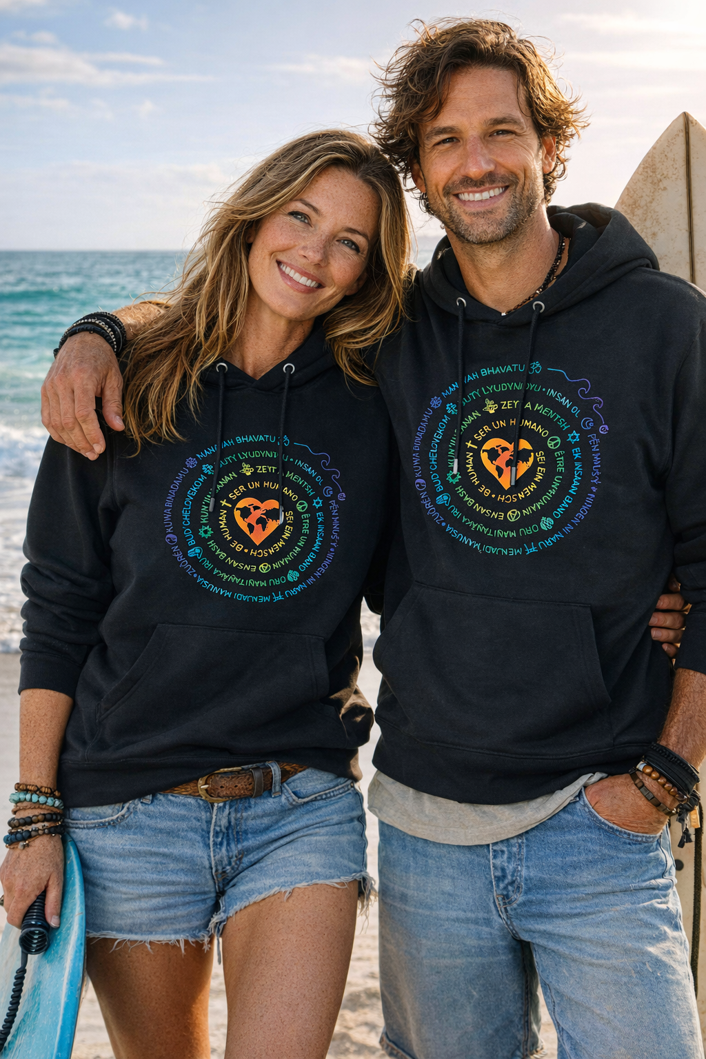 Urban Rise Hoodie - Unisex - Schwarz mit Rainbow Logo